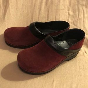 Dansko suede clogs size 40